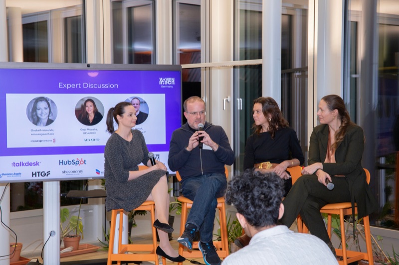Expert panel discussion during a live pitch session